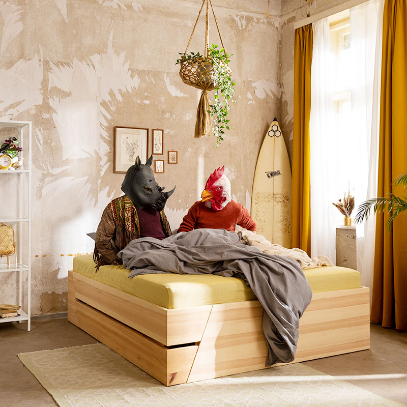 Kiezbett Stauraumbett Living Room mit Nashorn und Huhn